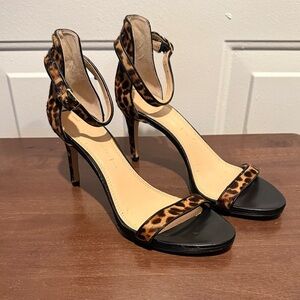 Banana Republic leather/calf hair leopard print heeled sandals Size 8 EUC Sexy